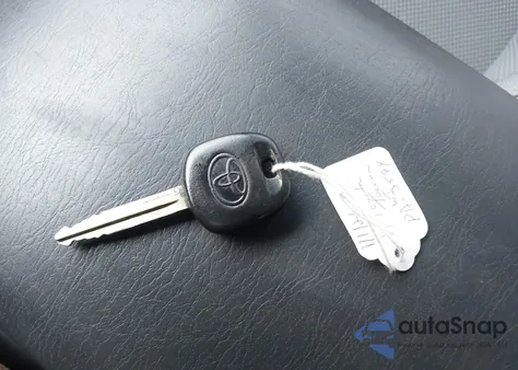 2014 Toyota Tacoma Base V6 из США, поврежденный, VIN 3TMLU4EN1EM162060